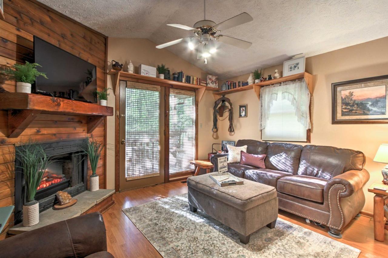 Gatlinburg Home With Hot Tub About 4 Mi To Town! Exterior photo